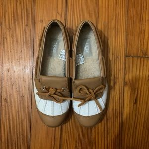 UGG loafer - size 7